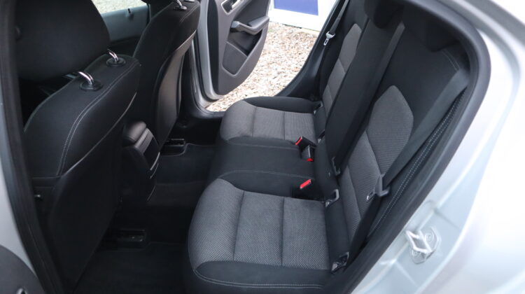 Mercedes-Benz / A-Klasse A 180 CDI BlueEfficiency Standard