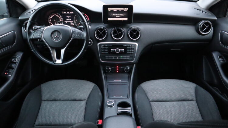 Mercedes-Benz / A-Klasse A 180 CDI BlueEfficiency Standard