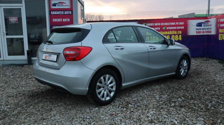 Mercedes-Benz / A-Klasse A 180 CDI BlueEfficiency Standard